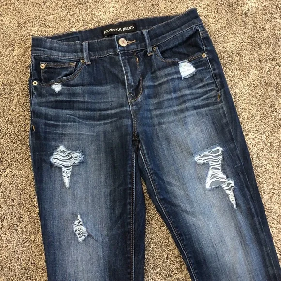 Express Jeans- Mid Rise- Dark Wash- Distressed size 6s - Picture 2 of 3